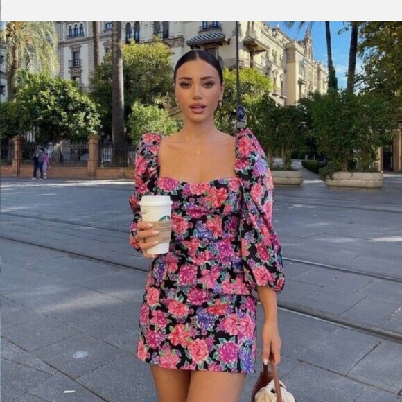 BLOGGERS FAVE NWOT ZARA Purple Pink Sheath Dress with Puff Sleeves - Picture 2 of 16